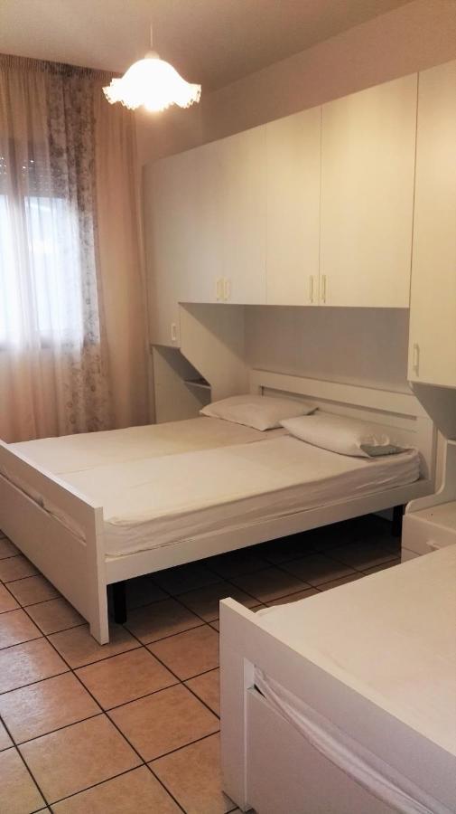 Villa Annalisa Rosolina Mare Exteriör bild